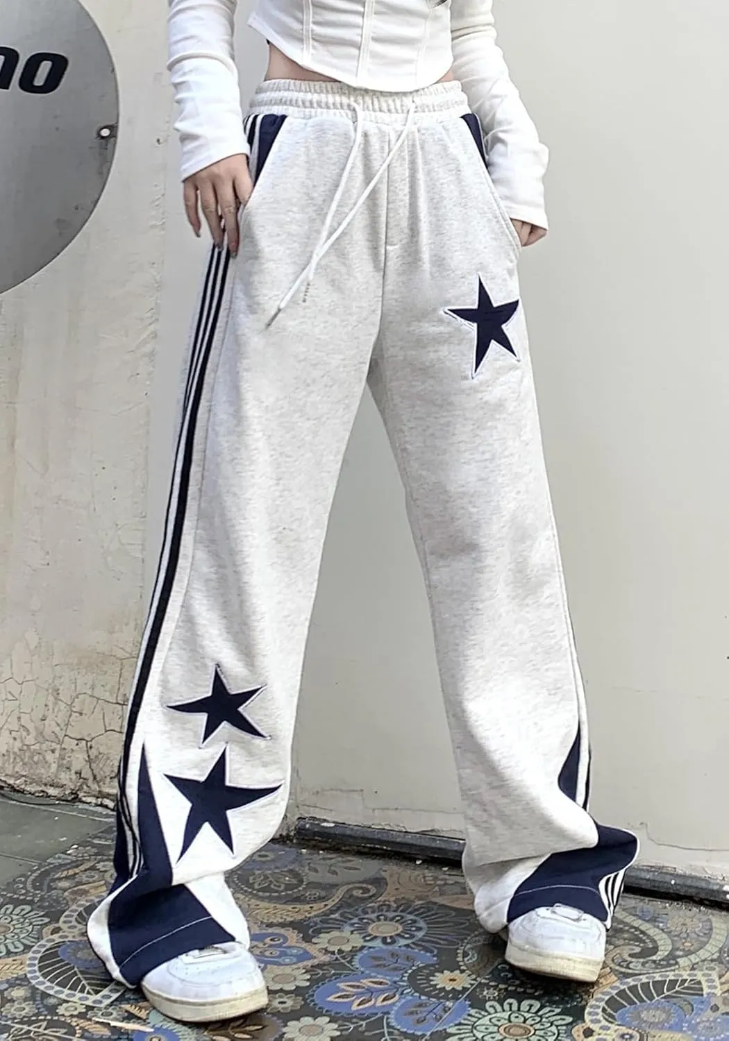 Womens Y2k Striped Sweatpants Star Patchwork Straight Leg Drawstring Baggy Sweatpants with Pockets